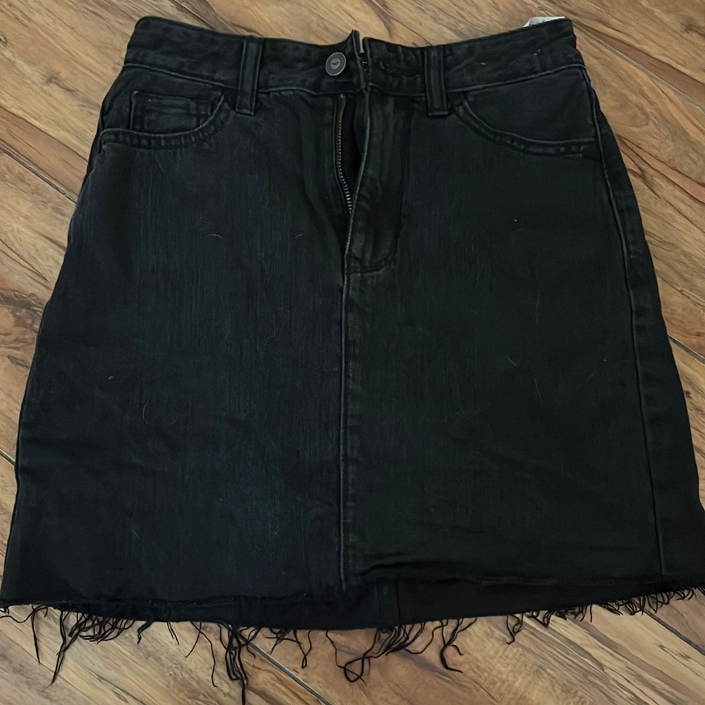 Hollister ultra high rise black skirt